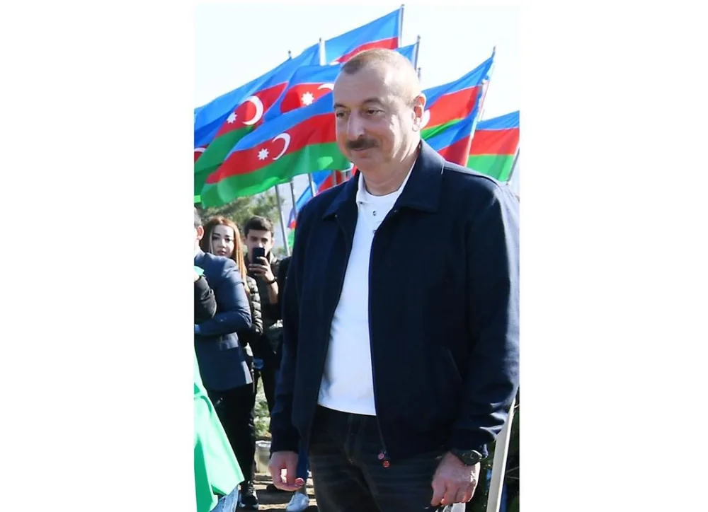 İlham Əliyev və Mehriban Əliyeva - “Gənclik” parkında - FOTOLAR
