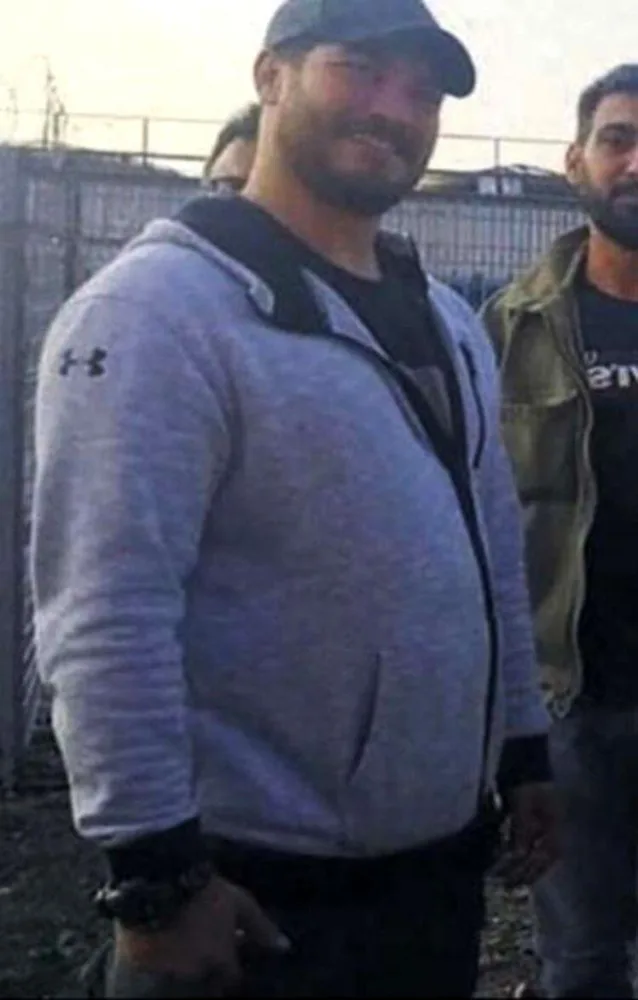 Çağatay Ulusoy - TANINMAZ HALA DÜŞDÜ - FOTO