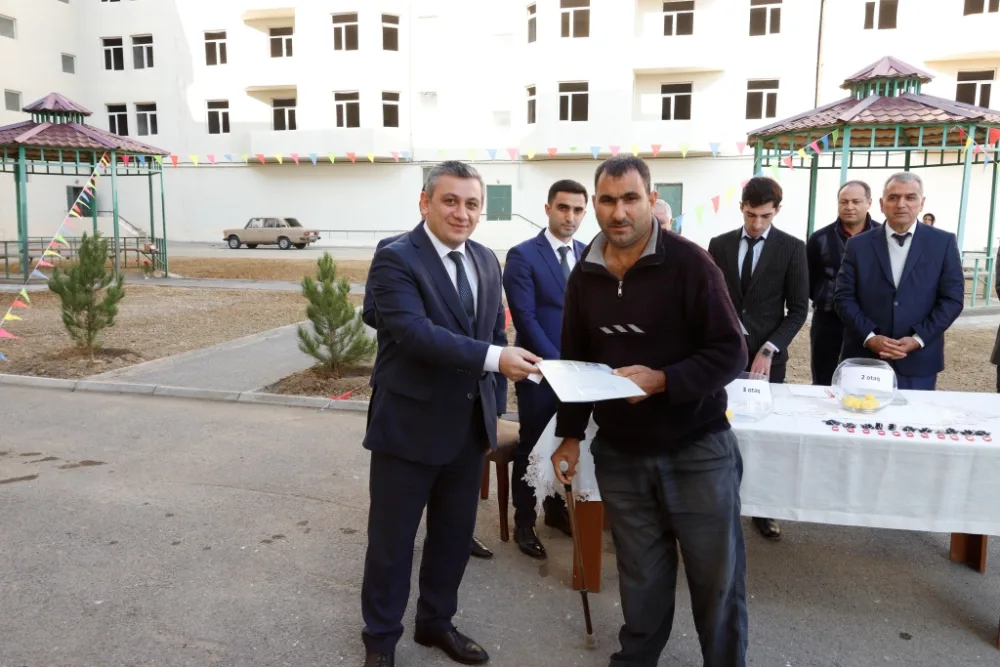 Daha 32 Qarabağ əlili və şəhid ailəsinə - EV VERİLDİ -FOTOLAR
