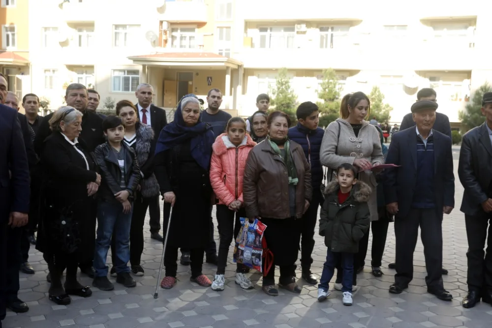Daha 32 Qarabağ əlili və şəhid ailəsinə - EV VERİLDİ -FOTOLAR