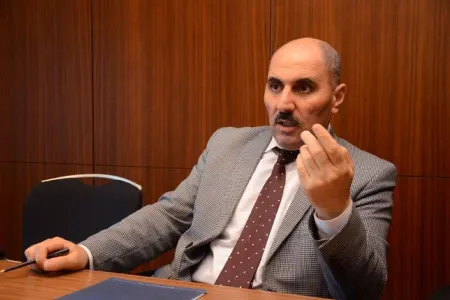 Azər Həsrət: - “Diasporamız dövlətdən necə pul qoparda bilərəm düşüncəsi ilə hərəkət edirlər”