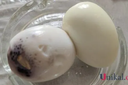 Sumqayıtda yarmarkadan aldığı yumurta - Xarab çıxdı