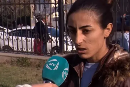 "Hamiləyəm..." - XOSENİN BIIÇAQLANAN QARDAŞININ SEVGİLİSİ DANIŞDI