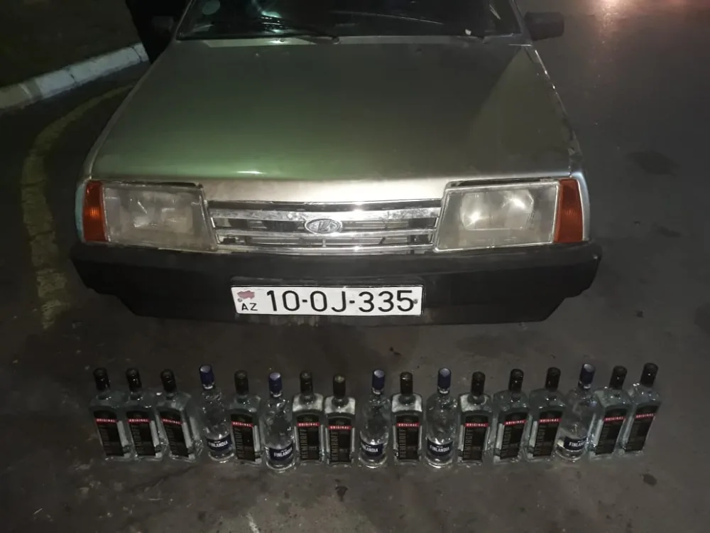 Ölkəyə qaçaqmalçılıq yolu ilə spirtli içki - KEÇİRMƏK İSTƏDİ - FOTO