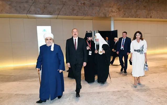 Prezident: - "Azərbaycanda bütün dinlərin nümayəndələri sərbəst yaşayır, fəaliyyət göstərir, öz dini ayinlərini icra edirlər"