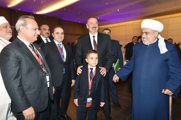 Prezident İlham Əliyev qonaqların şərəfinə ziyafət verdi - -FOTOLAR