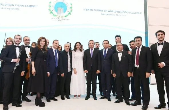 Prezident İlham Əliyev qonaqların şərəfinə ziyafət verdi - -FOTOLAR