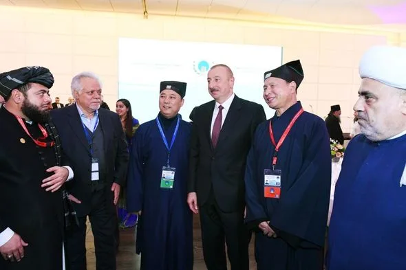 Prezident İlham Əliyev qonaqların şərəfinə ziyafət verdi - -FOTOLAR