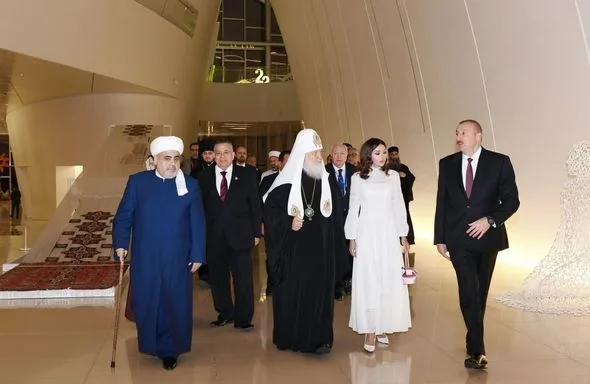 Prezident İlham Əliyev qonaqların şərəfinə ziyafət verdi - -FOTOLAR