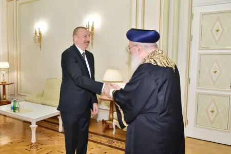İlham Əliyev Qüds Sefardi ortodoks baş ravvinini - QƏBUL ETDİ