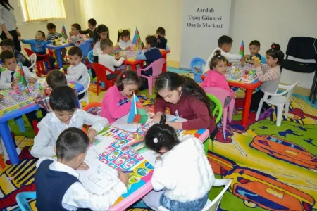 Zərdabda 30-dan çox uşağa günərzi qayğı xidmətləri göstərilir - FOTO