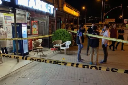 Marketdə bir ailənin dörd üzvünü güllələdilər