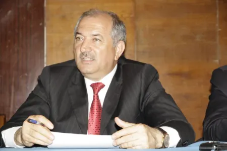 Yeni icra başçısı bacısı oğlunu özünə köməkçi təyin etdi