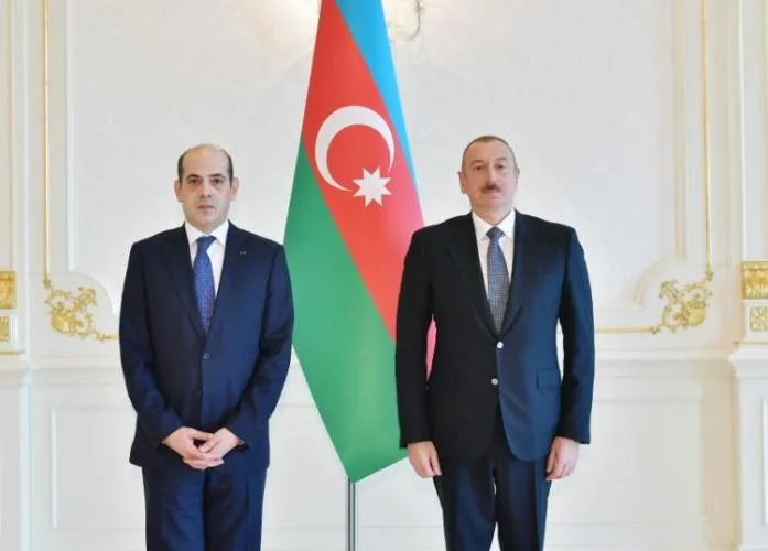 İlham Əliyev İordaniya və Qətərin yeni səfirlərinin etimadnaməsini qəbul etdi - FOTOLAR
