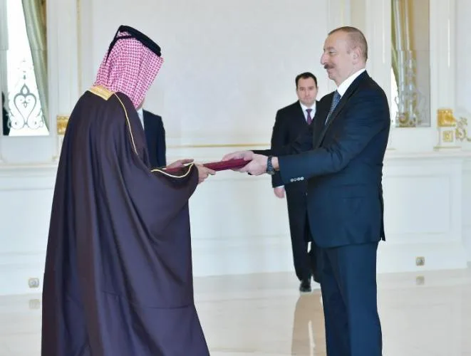 İlham Əliyev İordaniya və Qətərin yeni səfirlərinin etimadnaməsini qəbul etdi - FOTOLAR