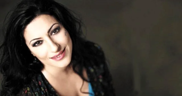 Müğənni Gülay - xəstəxanaya yerləşdirildi - FOTO