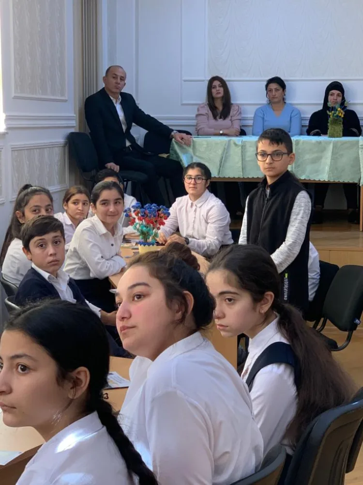 “Uşaqların zorakılıqdan müdafiəsi” mövzusunda təlim keçirildi - FOTO