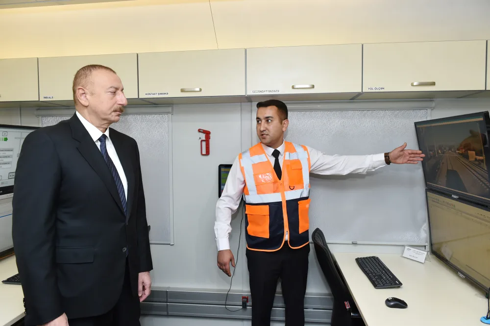 Prezident Pirşağı dəmir yolu stansiyasının - AÇILIŞINDA - FOTOLAR - VİDEO - YENİLƏNDI-2