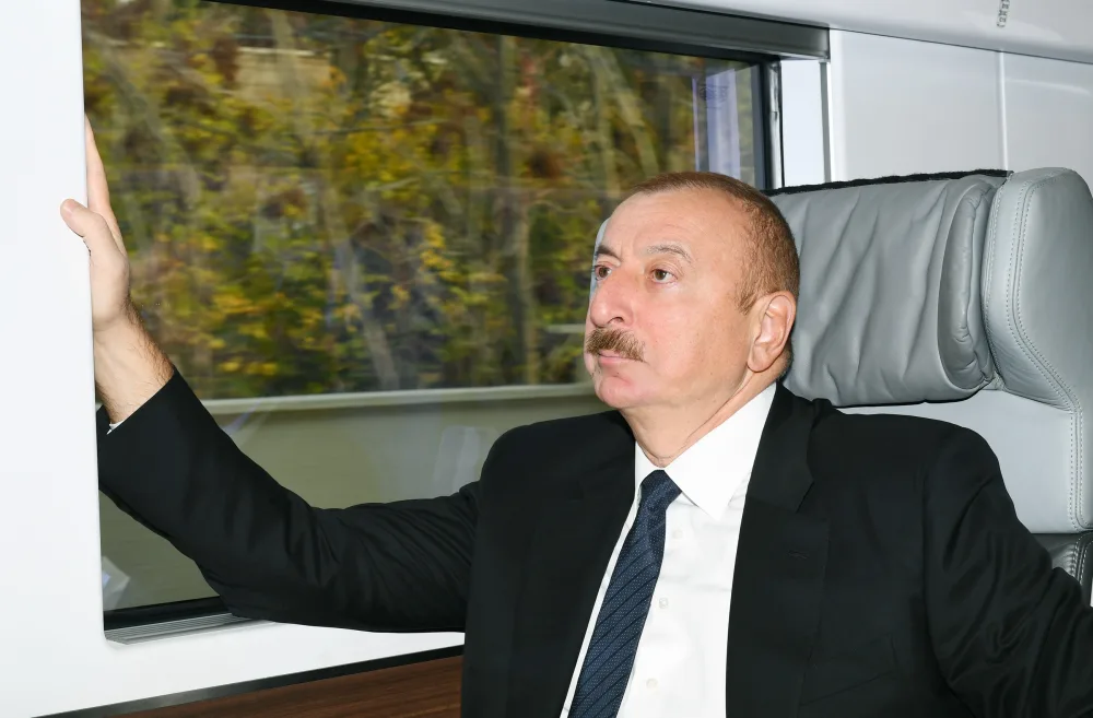 Prezident Pirşağı dəmir yolu stansiyasının - AÇILIŞINDA - FOTOLAR - VİDEO - YENİLƏNDI-2