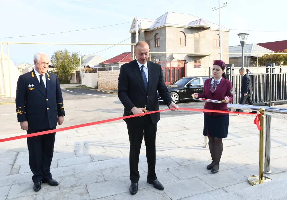 Prezident Pirşağı dəmir yolu stansiyasının - AÇILIŞINDA - FOTOLAR - VİDEO - YENİLƏNDI-2