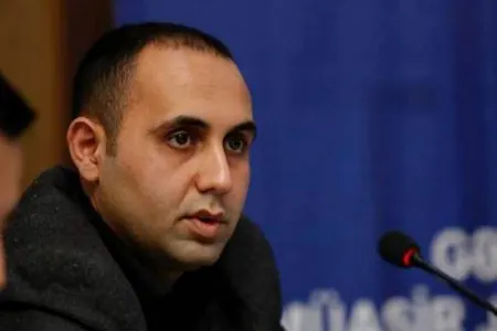 Ayaz Mirzəyev Nazirlər Kabinetindən GETDİ