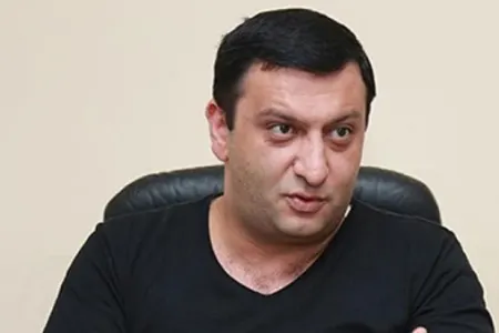 Müşviq Abbasova - HƏDƏ QORXU GƏLİRLƏR - FOTO