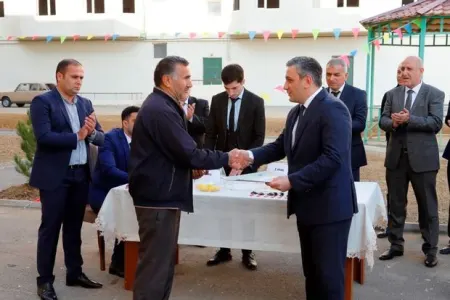 Daha 50 ailəyə - MƏNZİL VERİLDİ