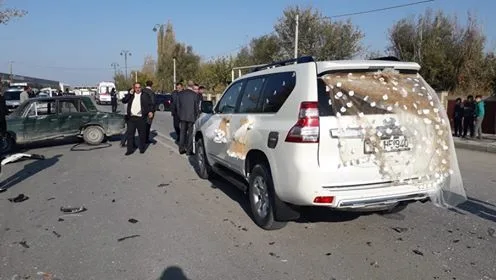 Gəlin maşını qəzaya düşdü