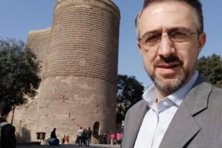 "Ermənilərə mənfi münasibət yoxdur" - erməni jurnalist Bakı haqda (FOTOLAR)