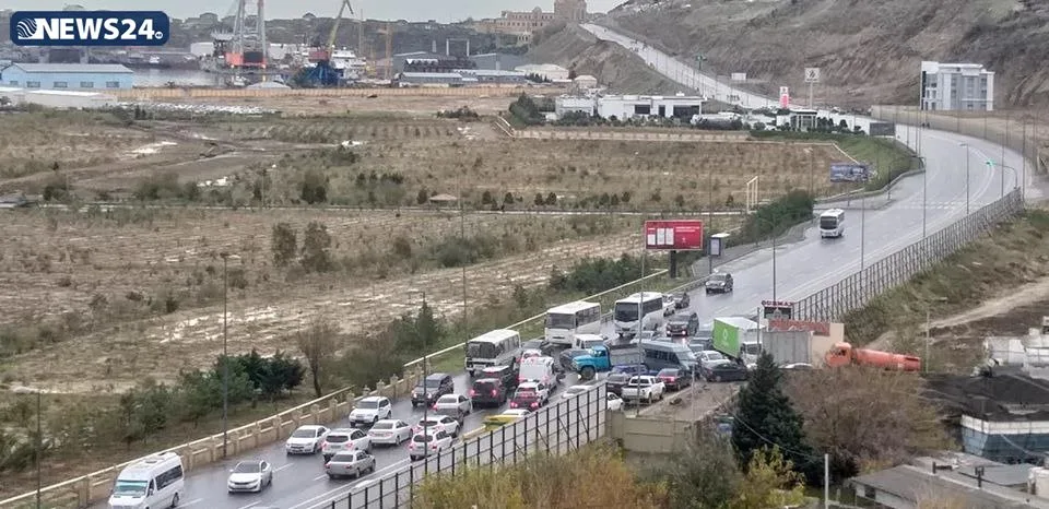 Bibiheybət yolunun sürüşmədən sonrakı son vəziyyəti - FOTOLAR