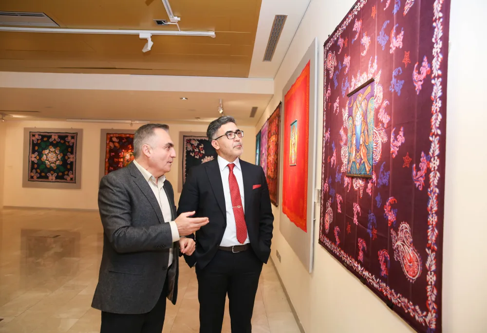 "Kəlağayı: ipək qanadlar" batika və kəlağayı sərgisi - AÇILIB - FOTOLAR