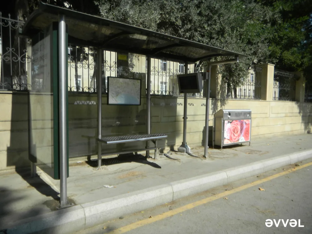 Bakıda görmə məhdudiyyətli insanlar üçün - DAYANACAQ