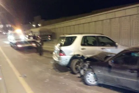 Bakıda 8 avtomobilin toqquşduğu zəncirvari qəzanın - VİDEOSU