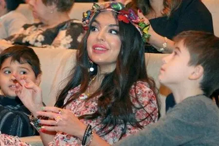 Leyla Əliyeva əkizlərini belə təbrik etdi - FOTOLAR