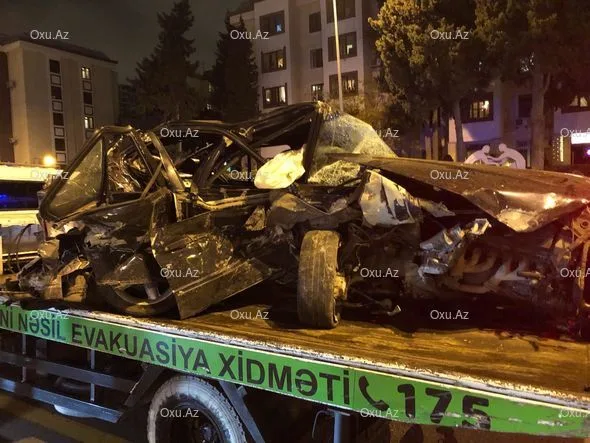 Bakıda toqquşan avtomobillər tanınmaz hala düşdü - hamilə xəsarət aldı