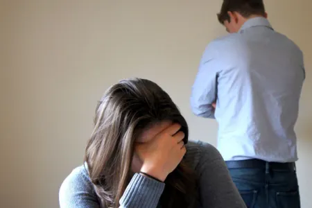 Kişi keçmiş arvadı tərəfindən ölümlə hədələndi - -yeni doğulan uşağı öldü