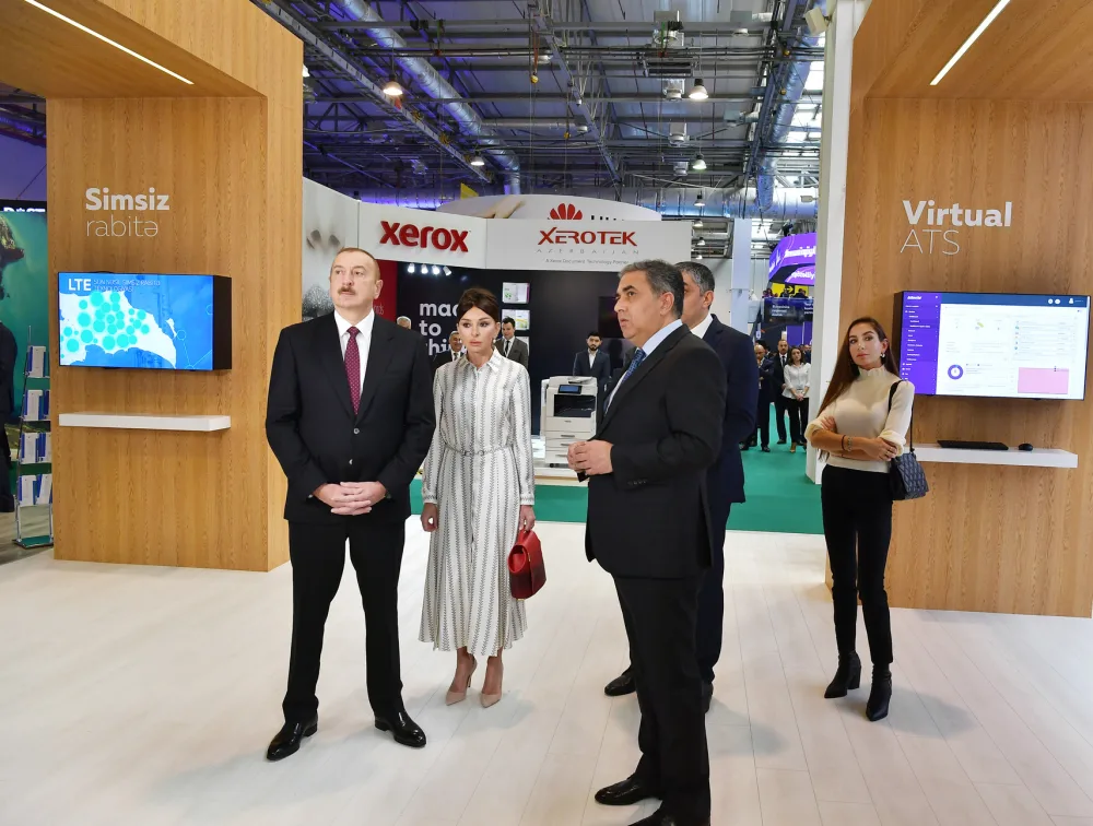 Prezident və xanımı "Bakutel-2019” - SƏRGİSİNDƏ