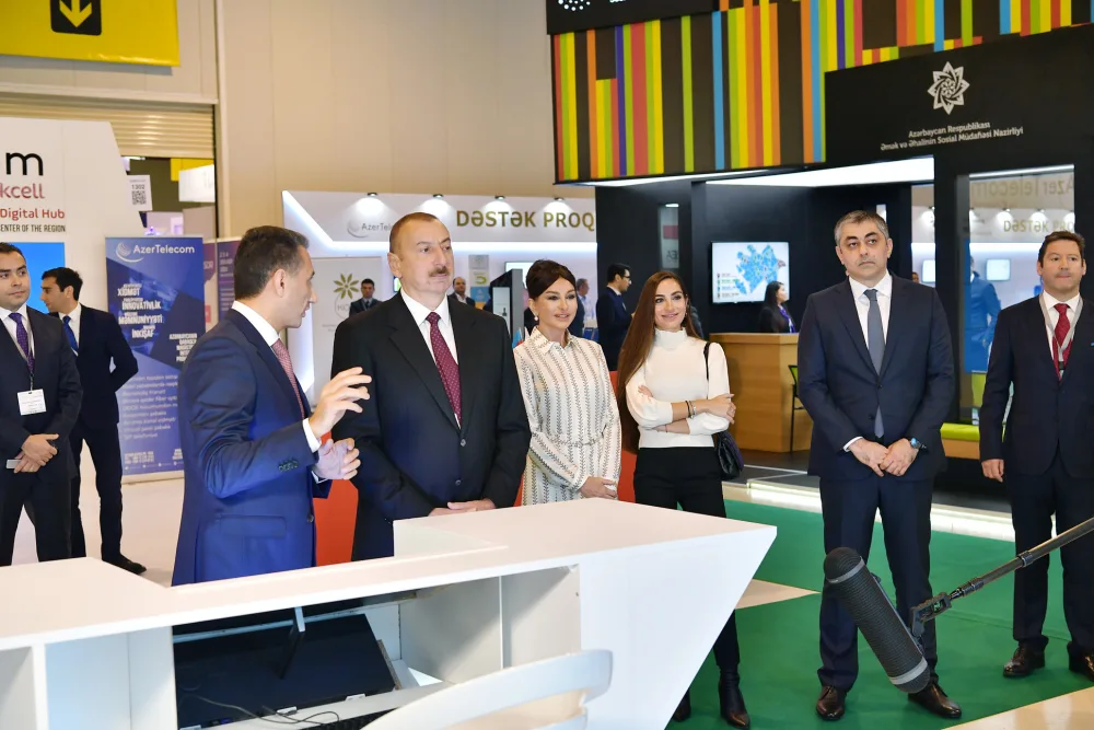 Prezident və xanımı "Bakutel-2019” - SƏRGİSİNDƏ