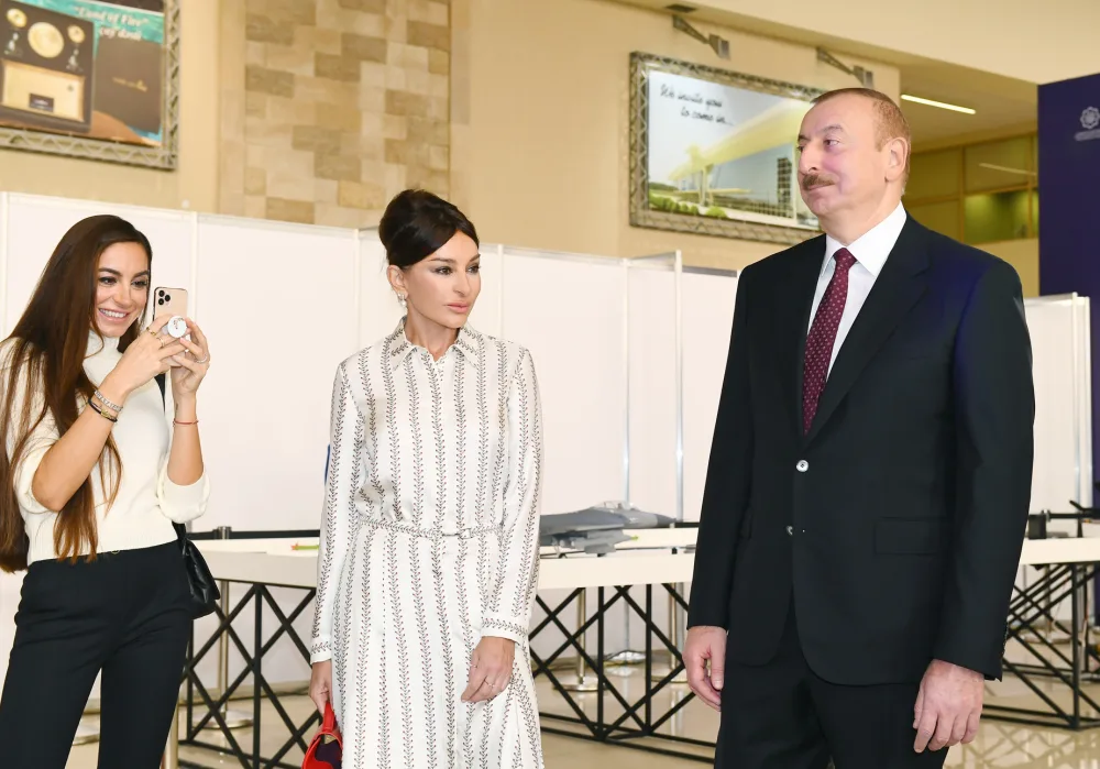 Prezident və xanımı "Bakutel-2019” - SƏRGİSİNDƏ