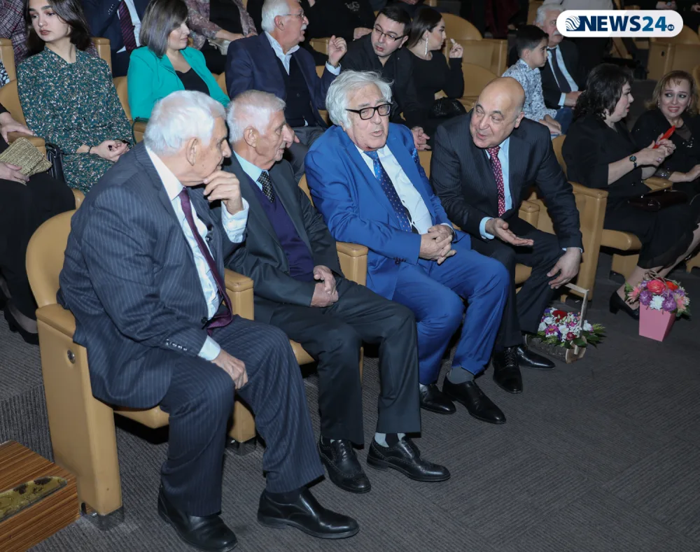 Xalq şairi Nəbi Xəzrinin 95 illiyinə həsr olunmuş ədəbi-bədii gecə keçirilib - FOTOLAR