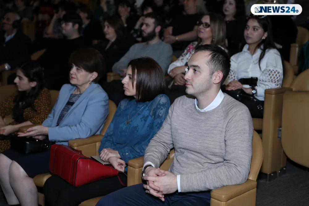 Xalq şairi Nəbi Xəzrinin 95 illiyinə həsr olunmuş ədəbi-bədii gecə keçirilib - FOTOLAR