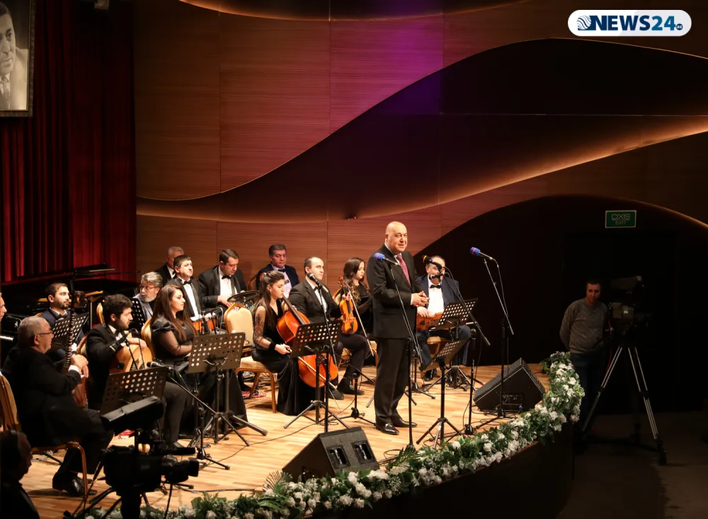 Xalq şairi Nəbi Xəzrinin 95 illiyinə həsr olunmuş ədəbi-bədii gecə keçirilib - FOTOLAR