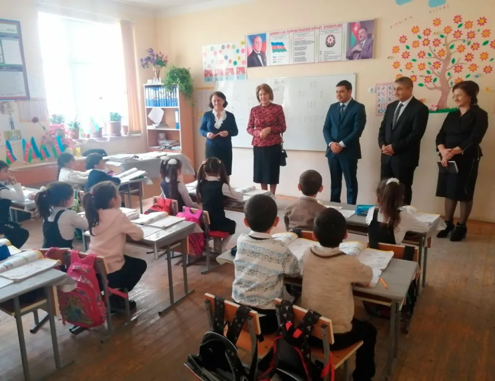 Məhəbbət Vəliyeva Beyləqan rayonunda orta məktəbdə olub - FOTOLAR