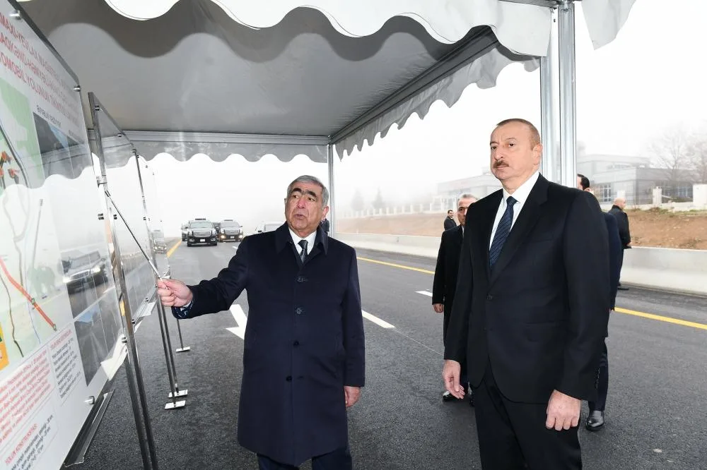 Prezident Şamaxıda yeni yolun açılışını etdi - FOTO