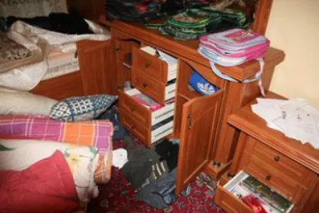 Bakıda qardaşdan bacısına qarşı şok hərəkət- - Əmlakını məhv etdi