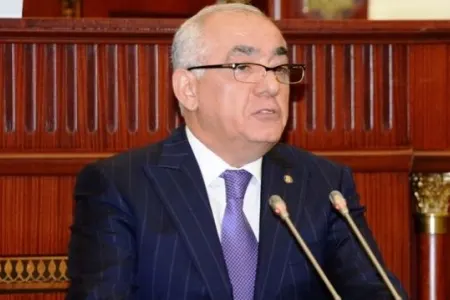Əli Əsədovdan dövlət məktəbləri ilə bağlı - QƏRAR