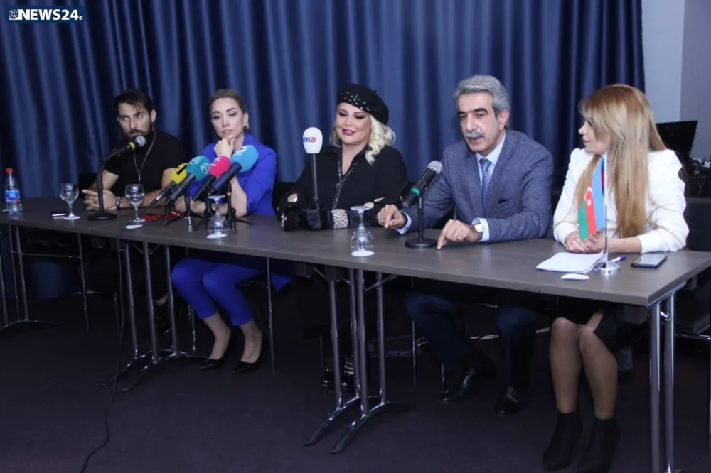 7 ildən sonra səhnəyə qayıdan müğənni: - "Sənətimi satıb ucuzlaşdırmaram" - FOTOLAR