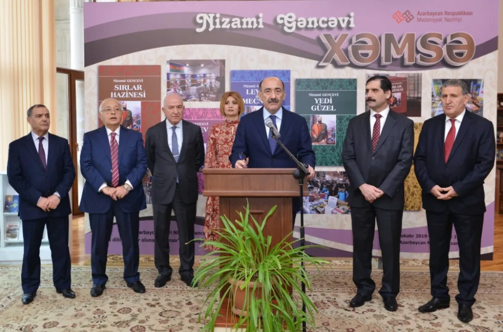 Türk dilində nəşr olunan "Xəmsə"nin təqdimatı keçirildi - FOTO