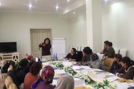 Əlil qadınlar üçün biznes bacarıqları üzrə təlimə başlandı - FOTO