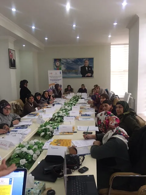Əlil qadınlar üçün biznes bacarıqları üzrə təlimə başlandı - FOTO